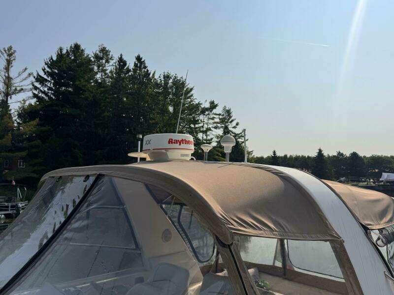 31ft Sea Ray Yacht For Sale