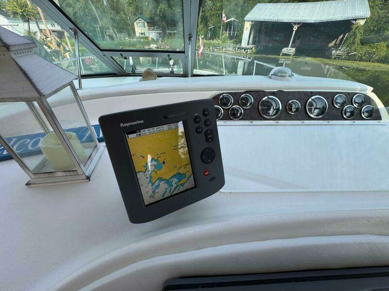 31ft Sea Ray Yacht For Sale