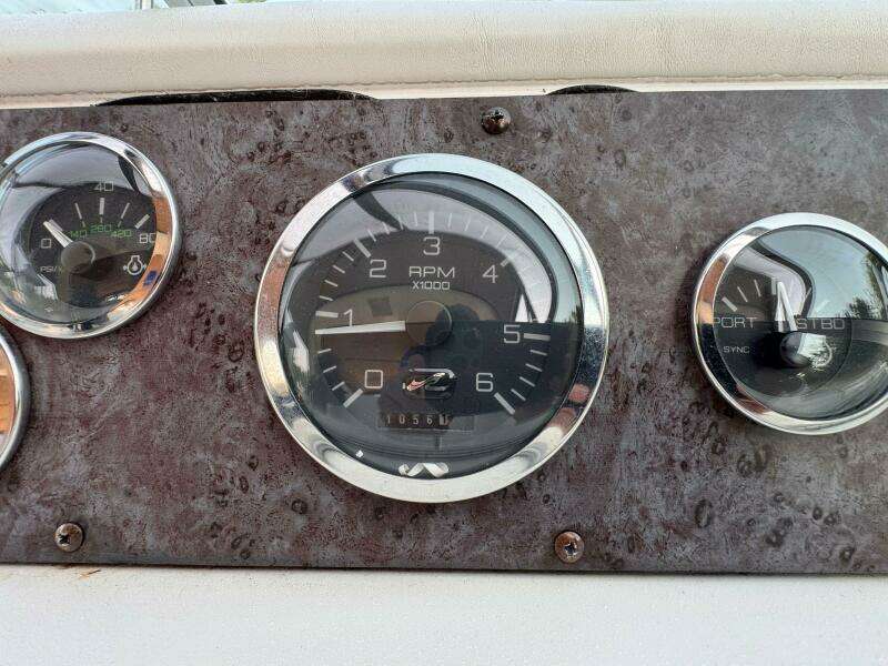 31ft Sea Ray Yacht For Sale