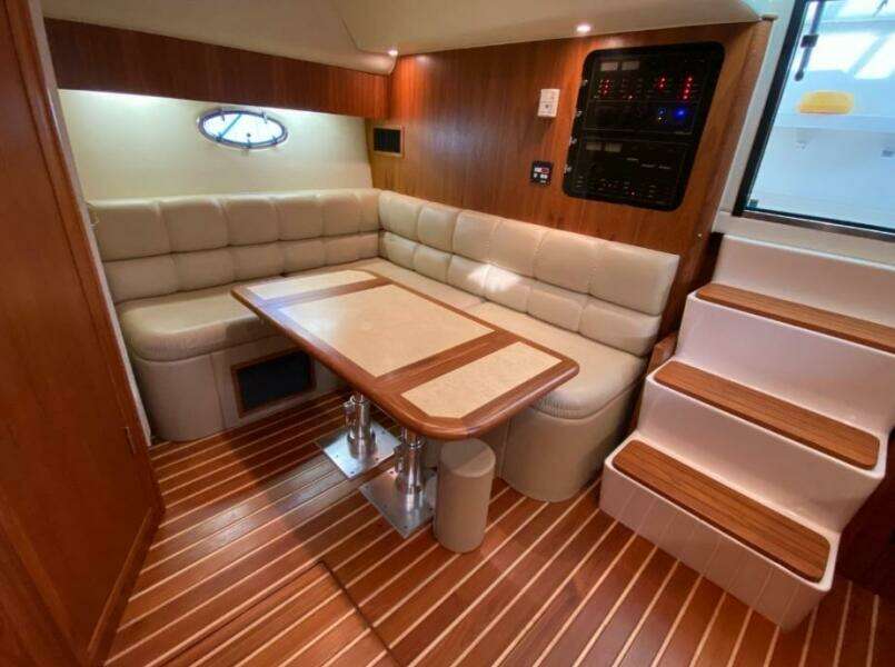 35ft Tiara Yachts Yacht For Sale