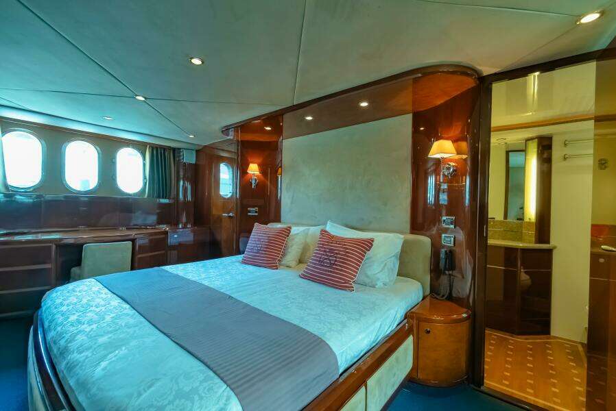 BLUE ROSE 75ft Princess Yachts Yacht For Sale