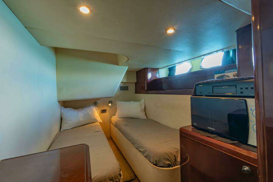 BLUE ROSE 75ft Princess Yachts Yacht For Sale