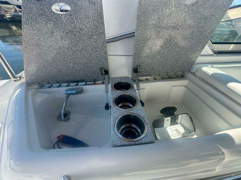 28ft Formula Yacht For Sale