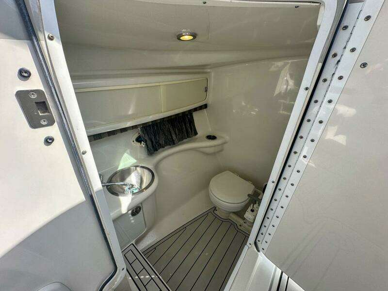 28ft Formula Yacht For Sale