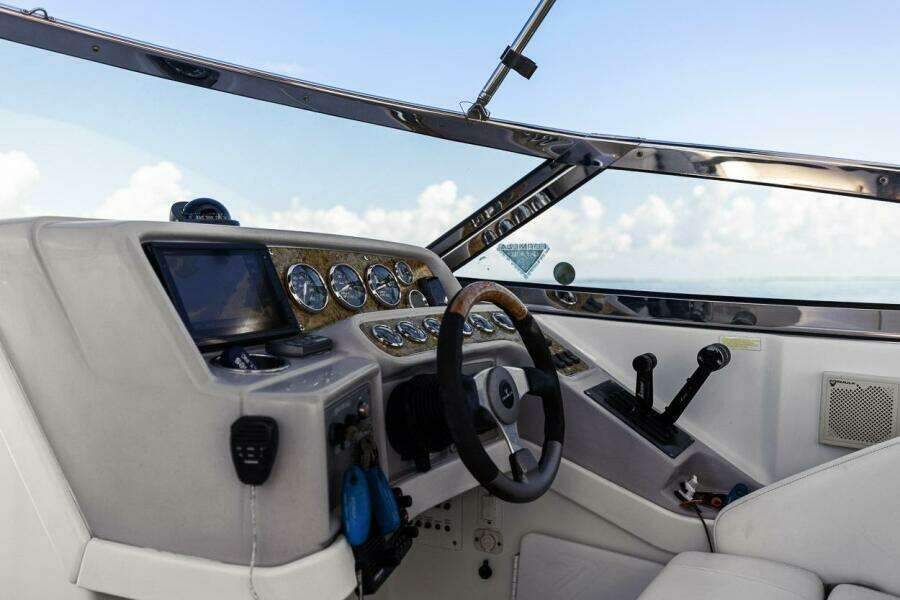 28ft Formula Yacht For Sale