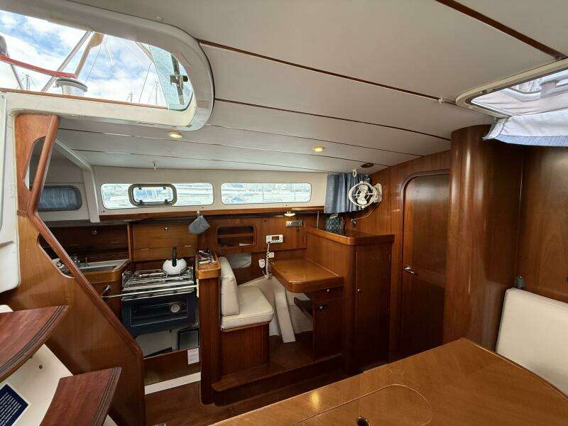 40ft Beneteau Yacht For Sale