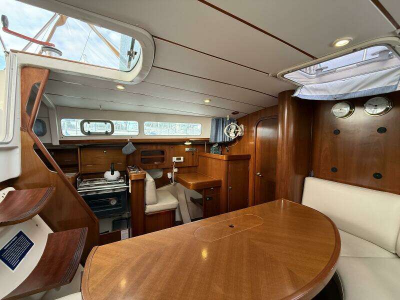 40ft Beneteau Yacht For Sale