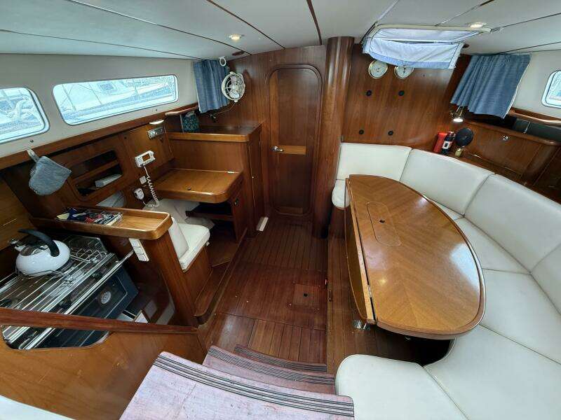 40ft Beneteau Yacht For Sale