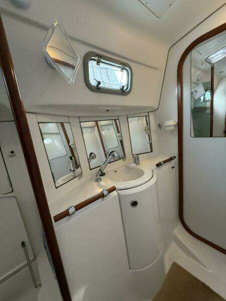40ft Beneteau Yacht For Sale