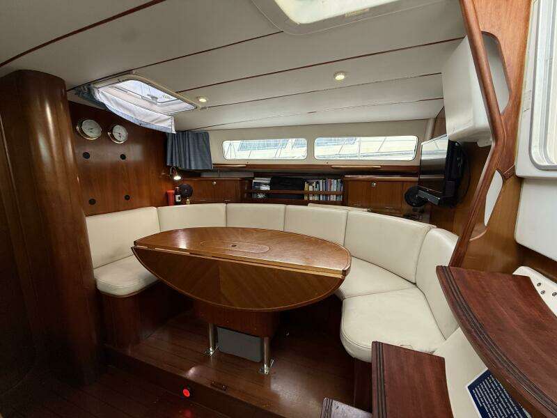 40ft Beneteau Yacht For Sale