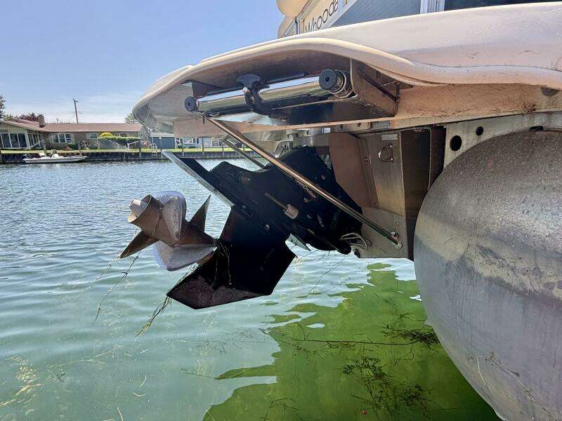 26ft Bennington Yacht For Sale