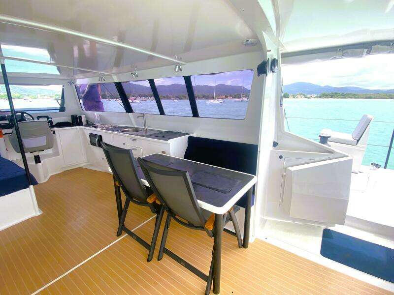 Zephyrus 43ft Stealth Yacht For Sale