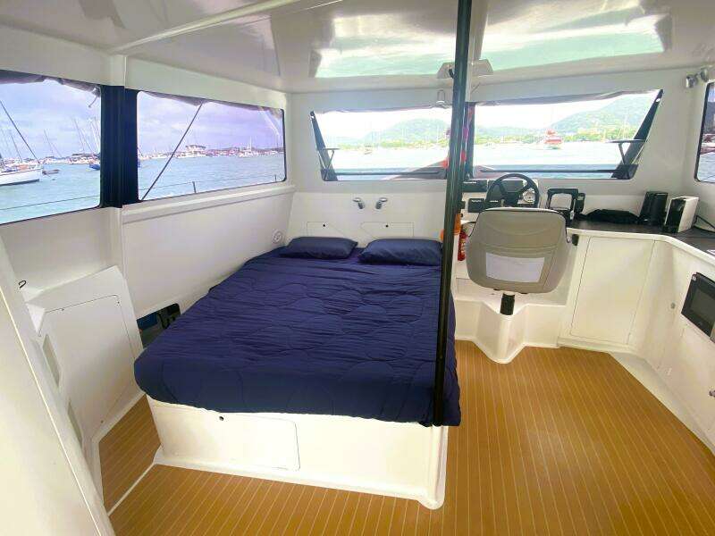 Zephyrus 43ft Stealth Yacht For Sale