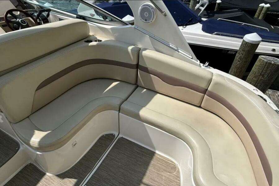 ROCK ON 33ft Chaparral Yacht For Sale
