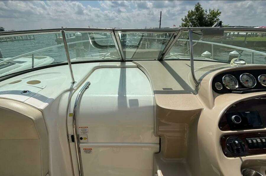 ROCK ON 33ft Chaparral Yacht For Sale