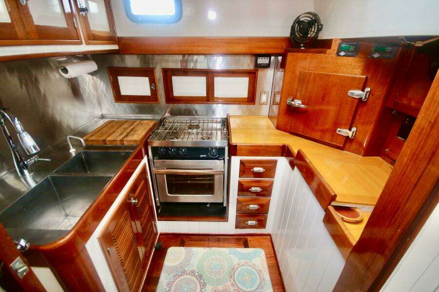 WALRUS 49ft Covey Island Boat Works Yacht For Sale