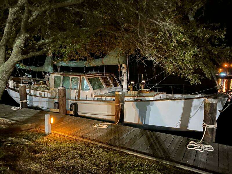 WALRUS 49ft Covey Island Boat Works Yacht For Sale