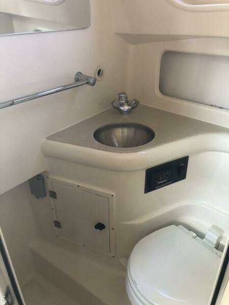 33ft Pursuit Yacht For Sale