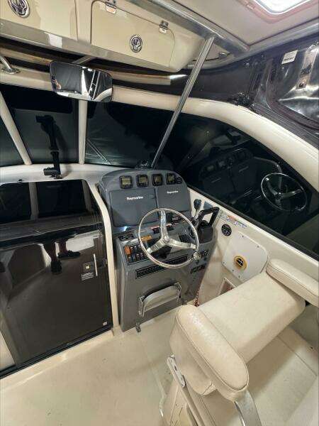 33ft Pursuit Yacht For Sale
