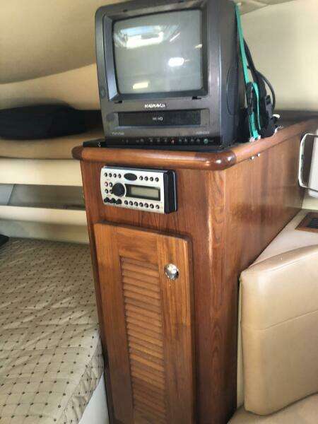 33ft Pursuit Yacht For Sale