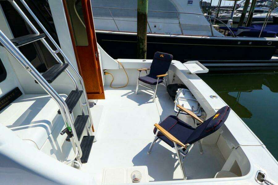 34ft Luhrs Yacht For Sale