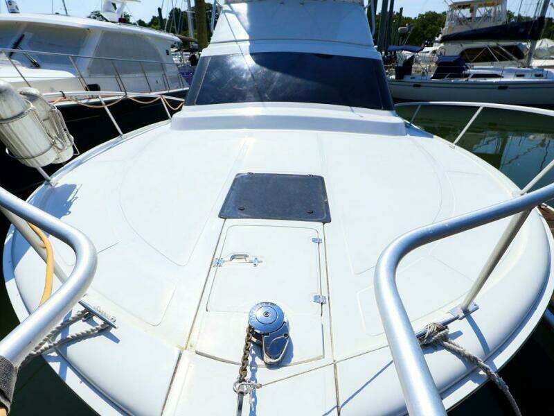 34ft Luhrs Yacht For Sale