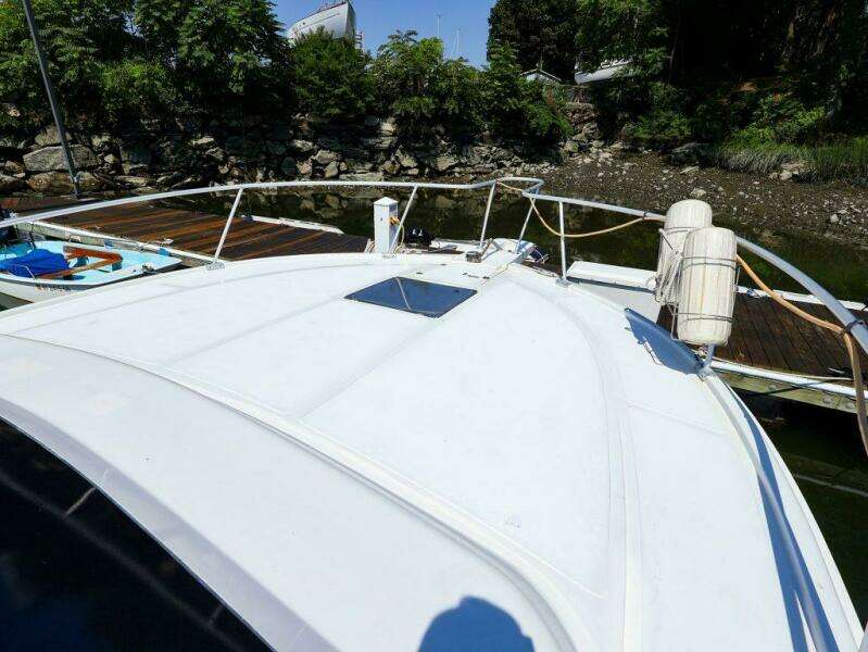 34ft Luhrs Yacht For Sale