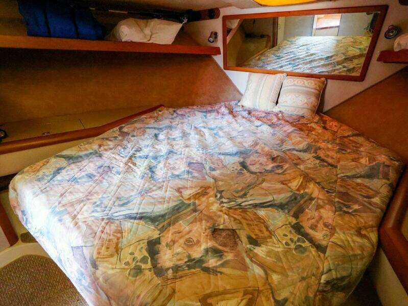 34ft Luhrs Yacht For Sale
