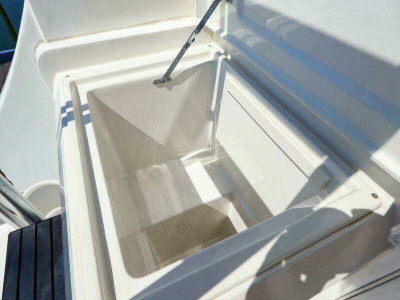 34ft Luhrs Yacht For Sale