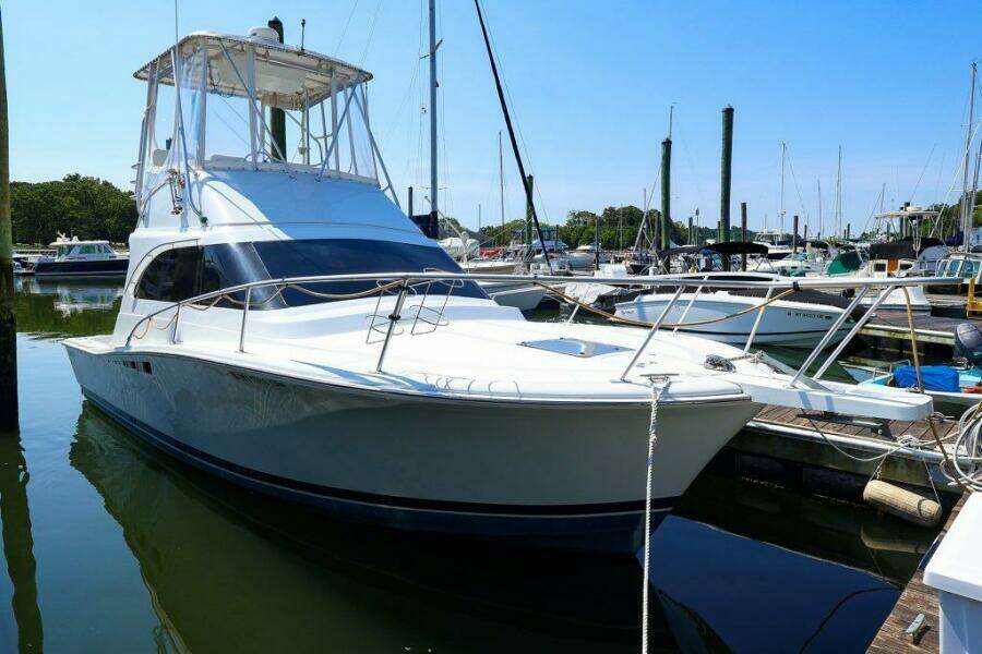 34ft Luhrs Yacht For Sale