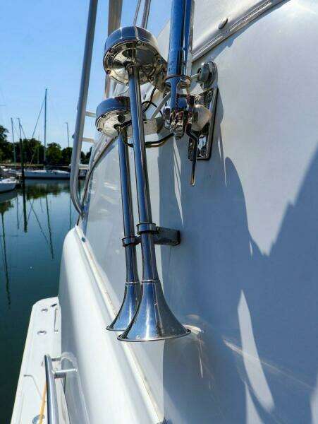 34ft Luhrs Yacht For Sale
