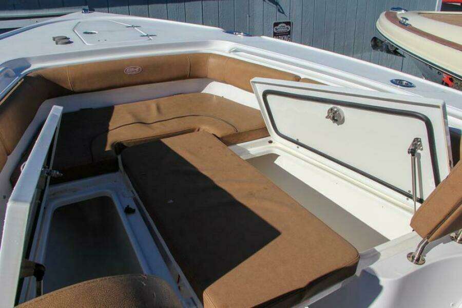 28ft Sea Hunt Yacht For Sale