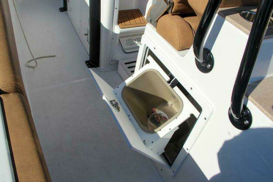 28ft Sea Hunt Yacht For Sale