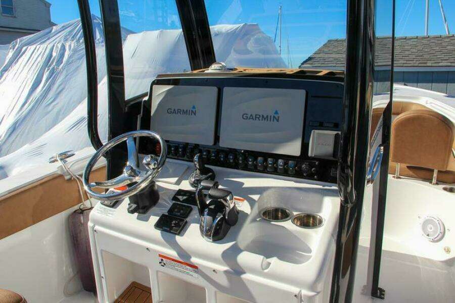 28ft Sea Hunt Yacht For Sale