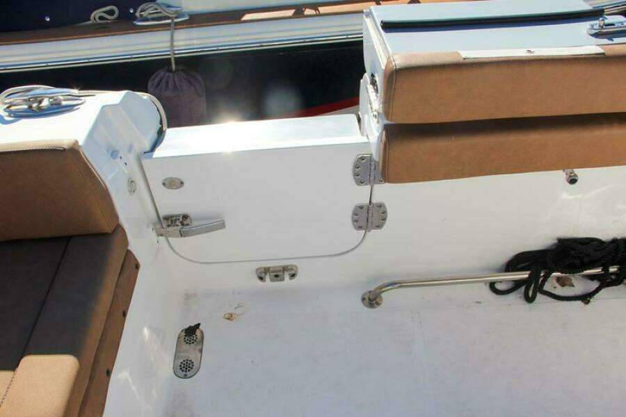 28ft Sea Hunt Yacht For Sale