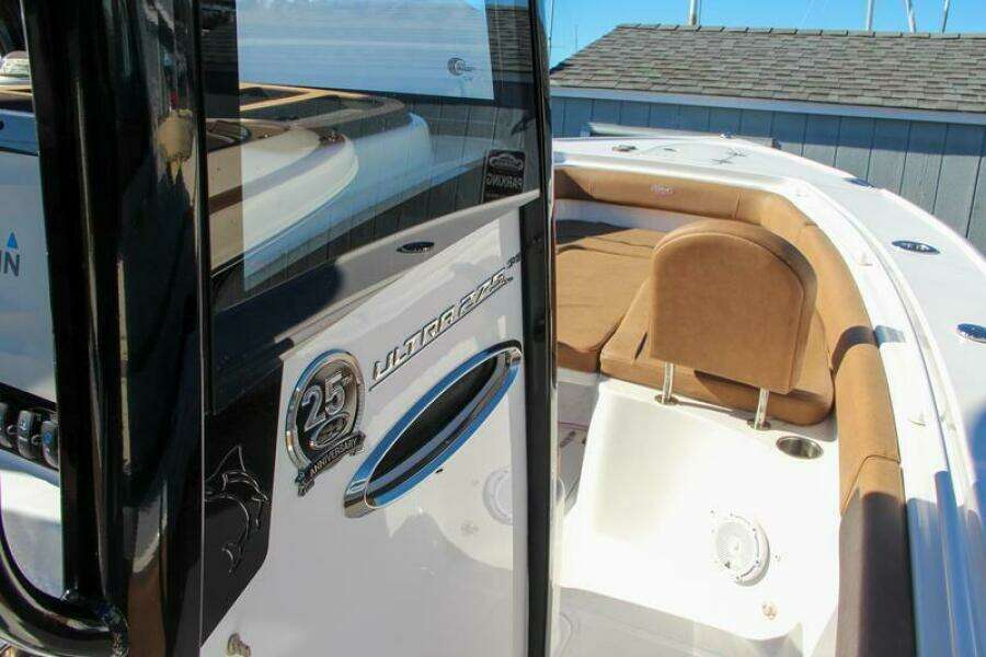 28ft Sea Hunt Yacht For Sale