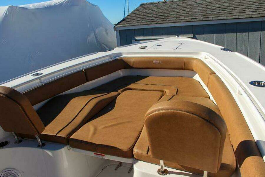 28ft Sea Hunt Yacht For Sale