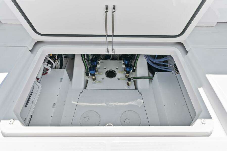 56ft HCB Yacht For Sale