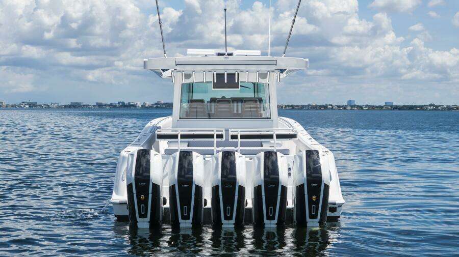 56ft HCB Yacht For Sale