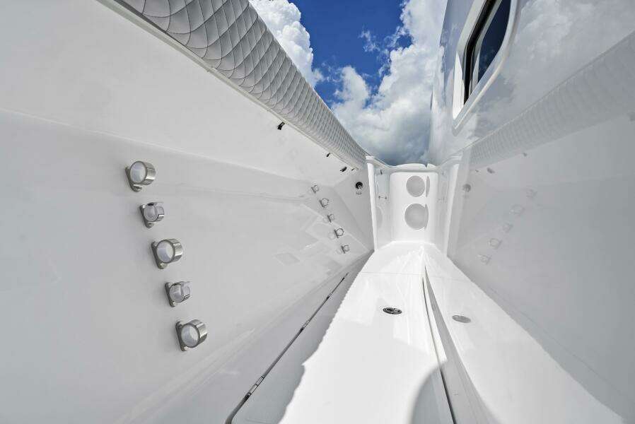 56ft HCB Yacht For Sale