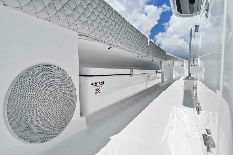 56ft HCB Yacht For Sale