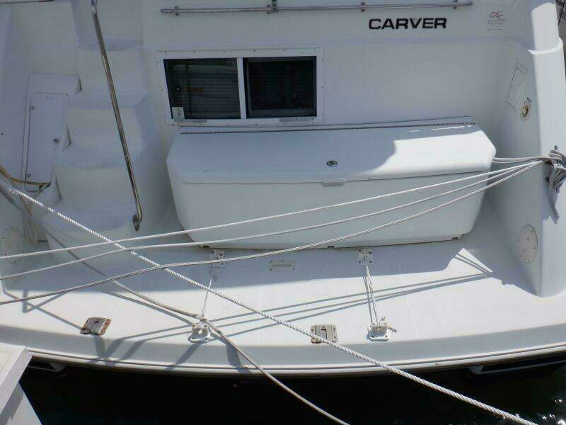 Y Knot 35ft Carver Yacht For Sale