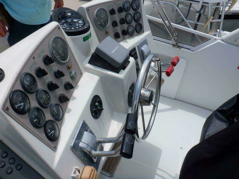 Y Knot 35ft Carver Yacht For Sale