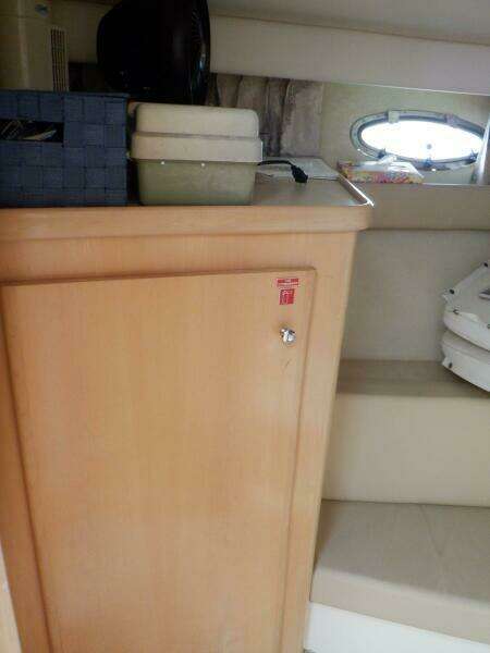 Y Knot 35ft Carver Yacht For Sale