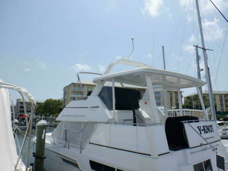 Y Knot 35ft Carver Yacht For Sale