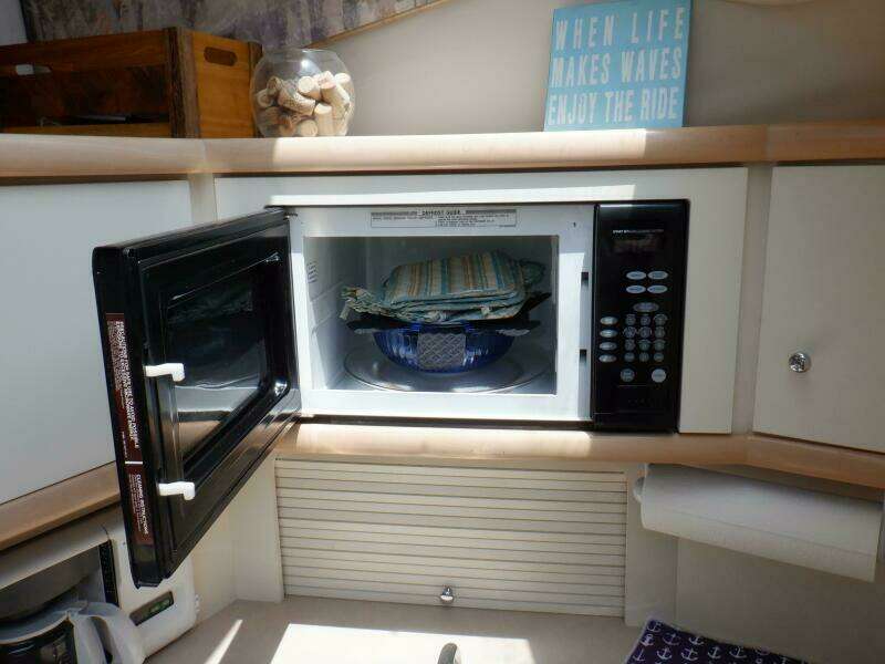 Y Knot 35ft Carver Yacht For Sale