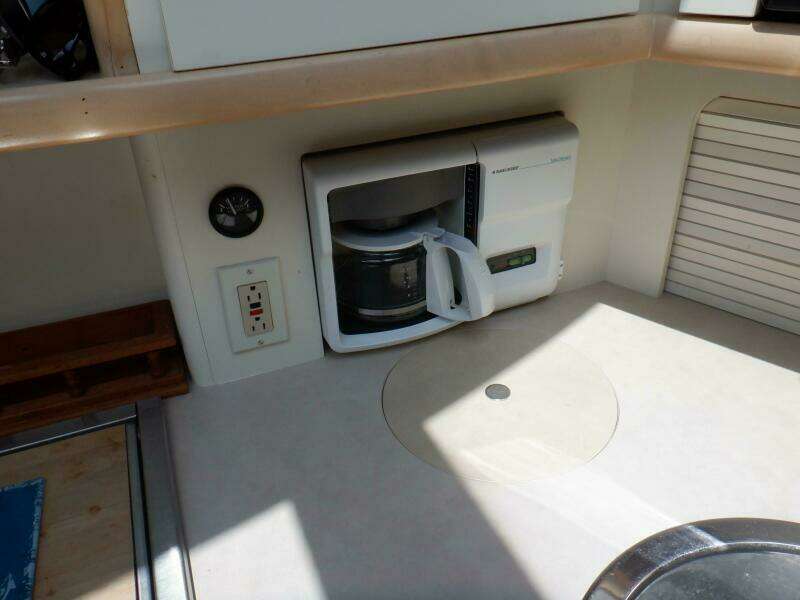 Y Knot 35ft Carver Yacht For Sale