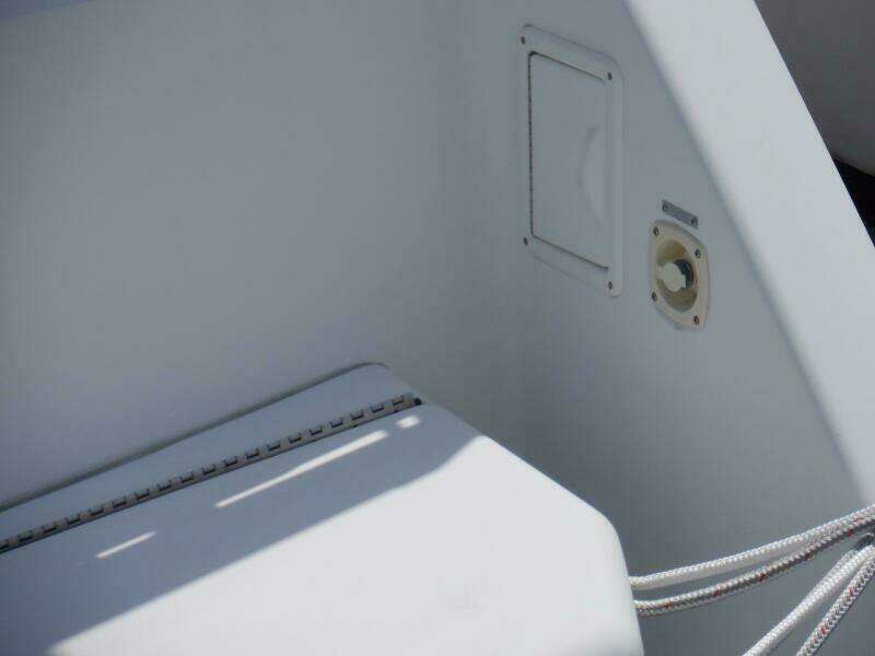 Y Knot 35ft Carver Yacht For Sale