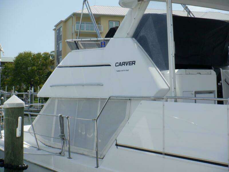 Y Knot 35ft Carver Yacht For Sale