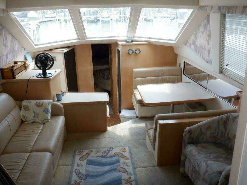 Y Knot 35ft Carver Yacht For Sale